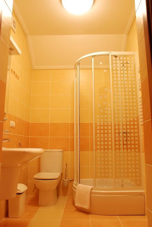 Hotel Magnat Mukaczewo Zewnętrze zdjęcie