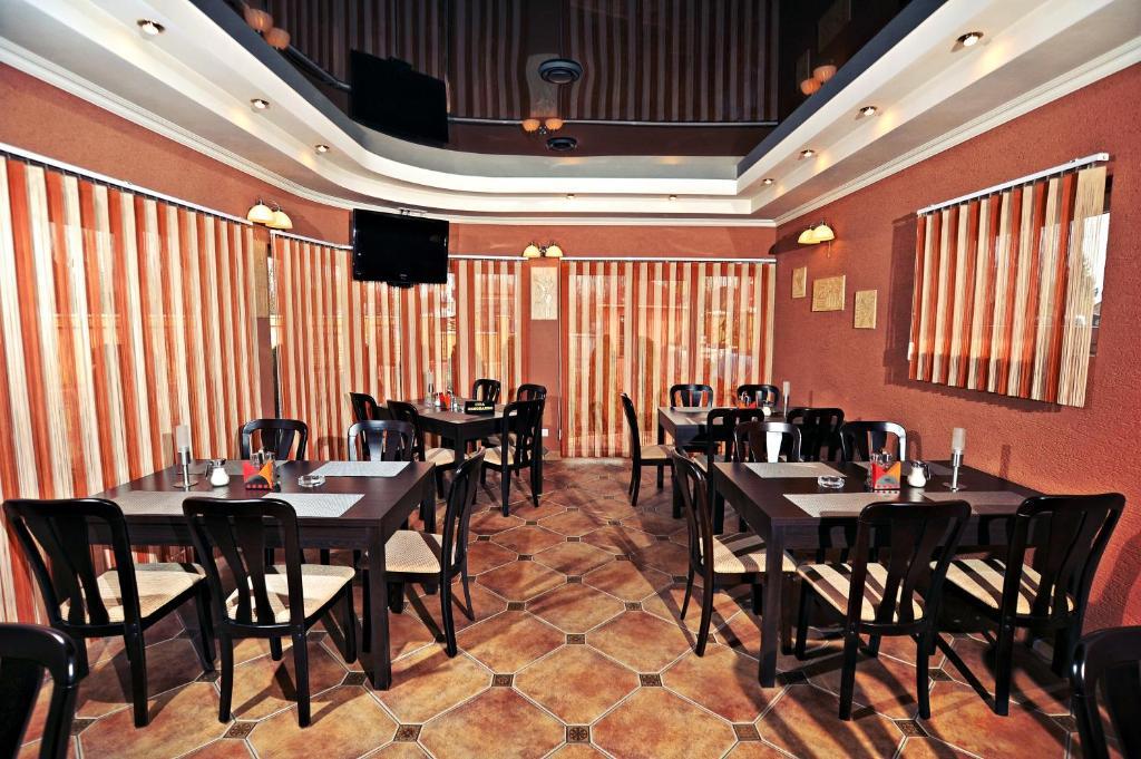 Hotel Magnat Mukaczewo Zewnętrze zdjęcie